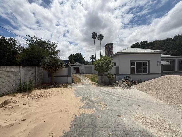 To Let commercial Property for Rent in Walmer Eastern Cape